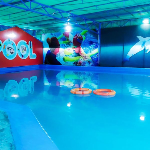 ladies_pool _facility